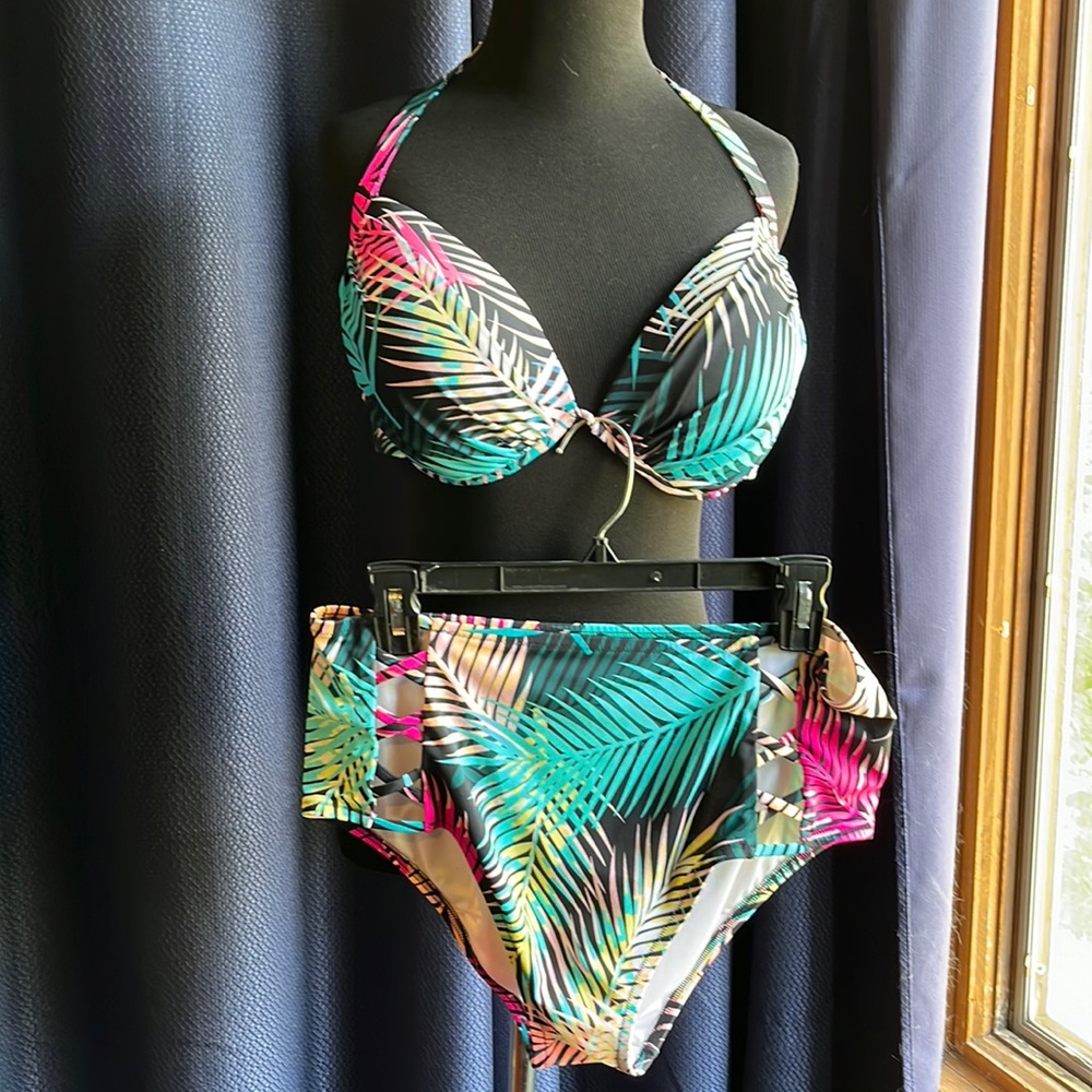 Women’s bathing suit high waisted